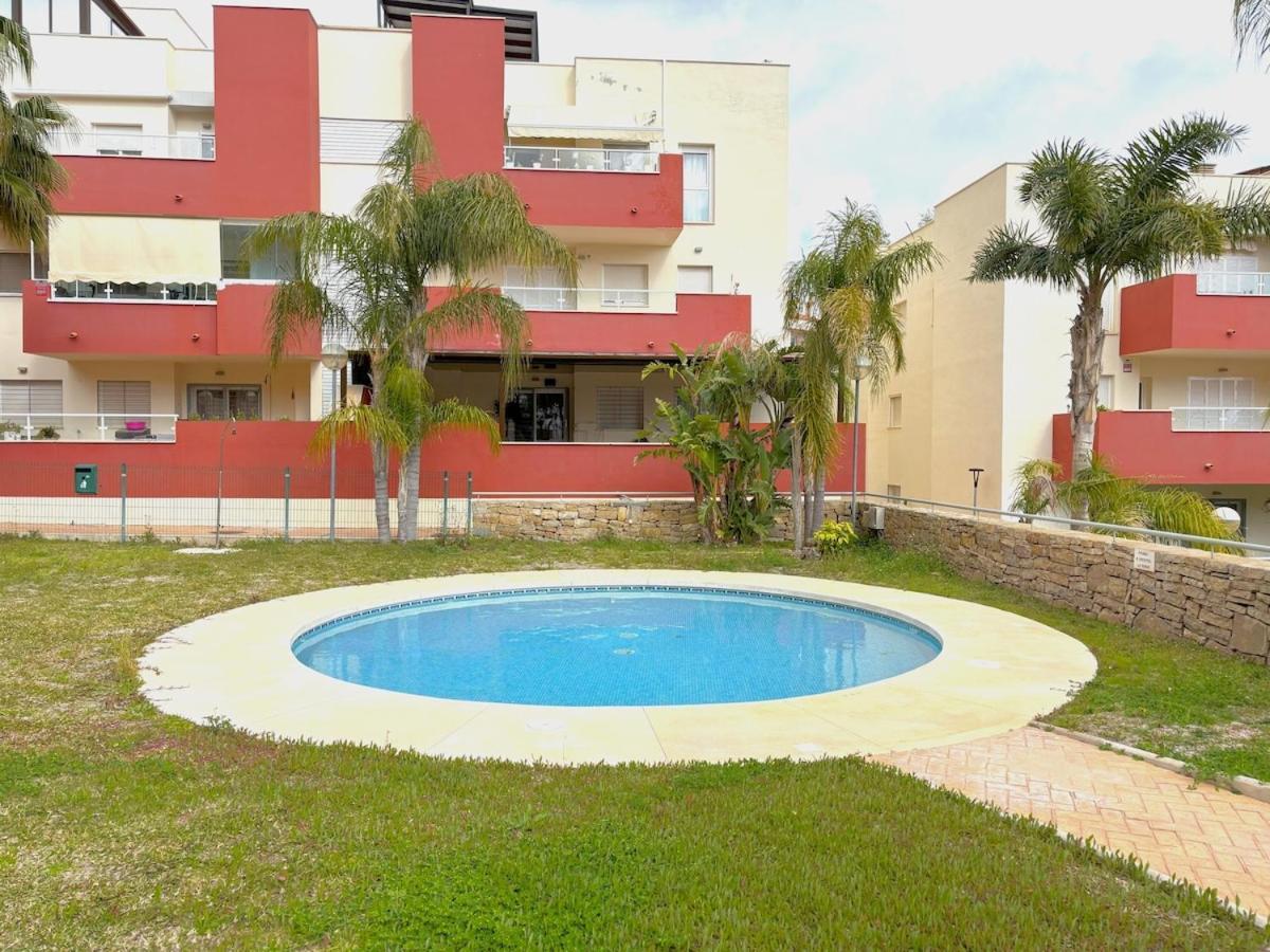 Evans Realty Bs Atico & Garaje & Piscinas & Padel Apartment Benalmadena