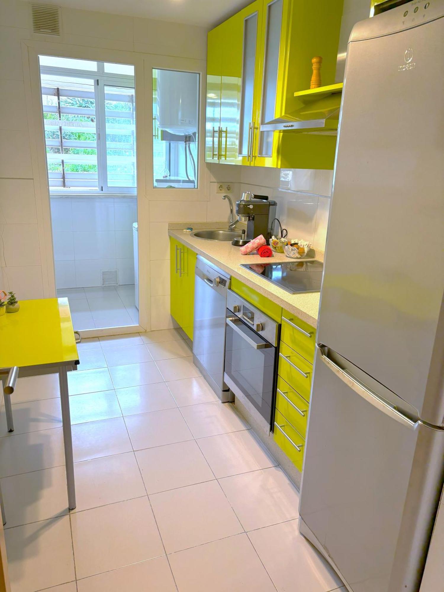 Evans Realty Bs Atico & Garaje & Piscinas & Padel Apartment *