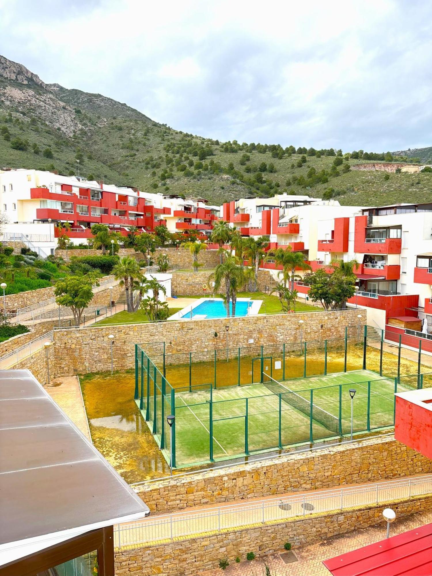 Evans Realty Bs Atico & Garaje & Piscinas & Padel Apartment *